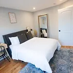 Alafia- Cozy Jfk Area Home - This Property Is A Hosted Property Meaning The Host Live On Site
