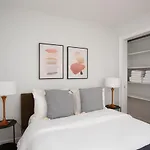 Sutton Place Studio W Doorman Nr Sutton Park Nyc-1140