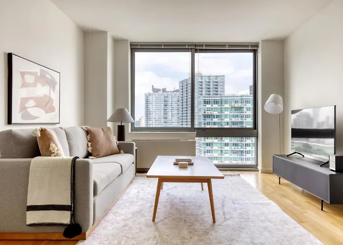 Lic 1Br W Wd Elevator Doorman Nr E River Nyc-850