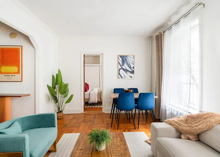 61-2C Prime Ues 2Br Newly Furnished Best Value