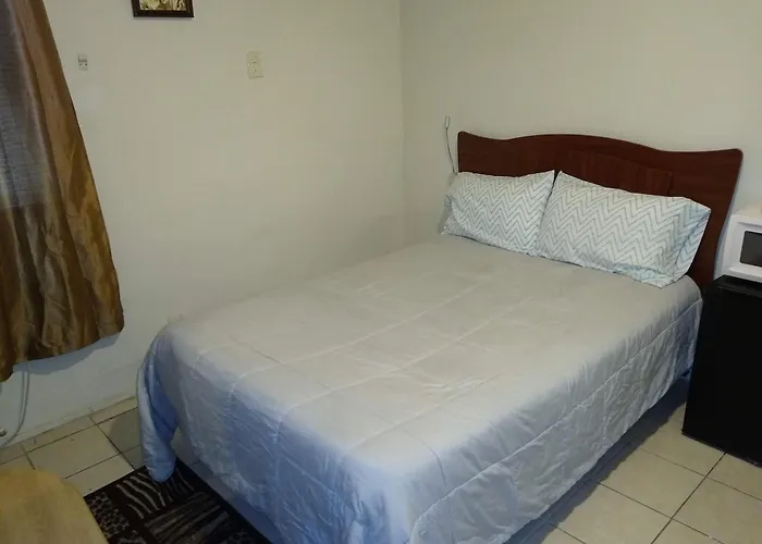 Two Bedroom Apartment - North East Bronx