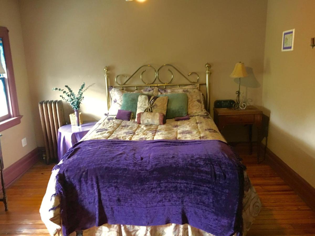 Sid's Victorian Oasis Homestay