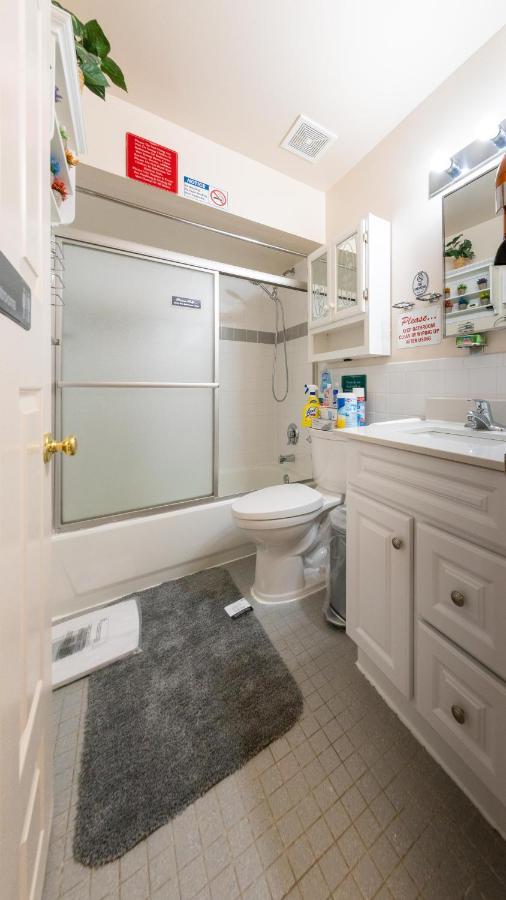 Two-bedroom Serviced Apartment: High-speed Wi-fi & Bi-monthly Housekeeping New York