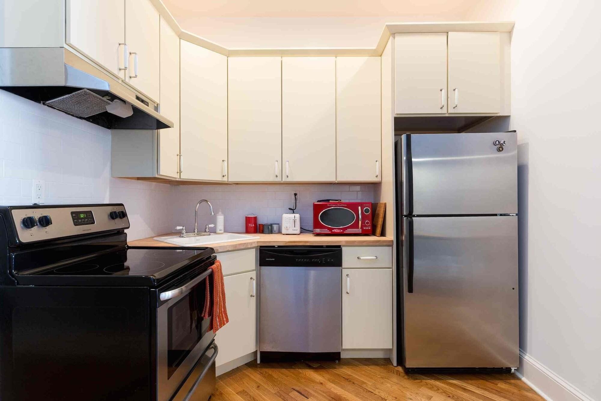 Habitat 101brooklyn Apartment *