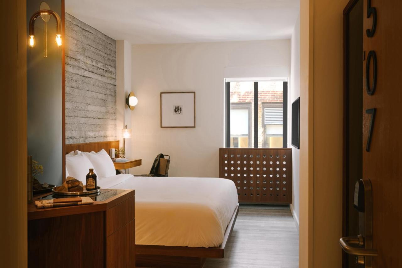 Sonder Henri On 24 * Nova York