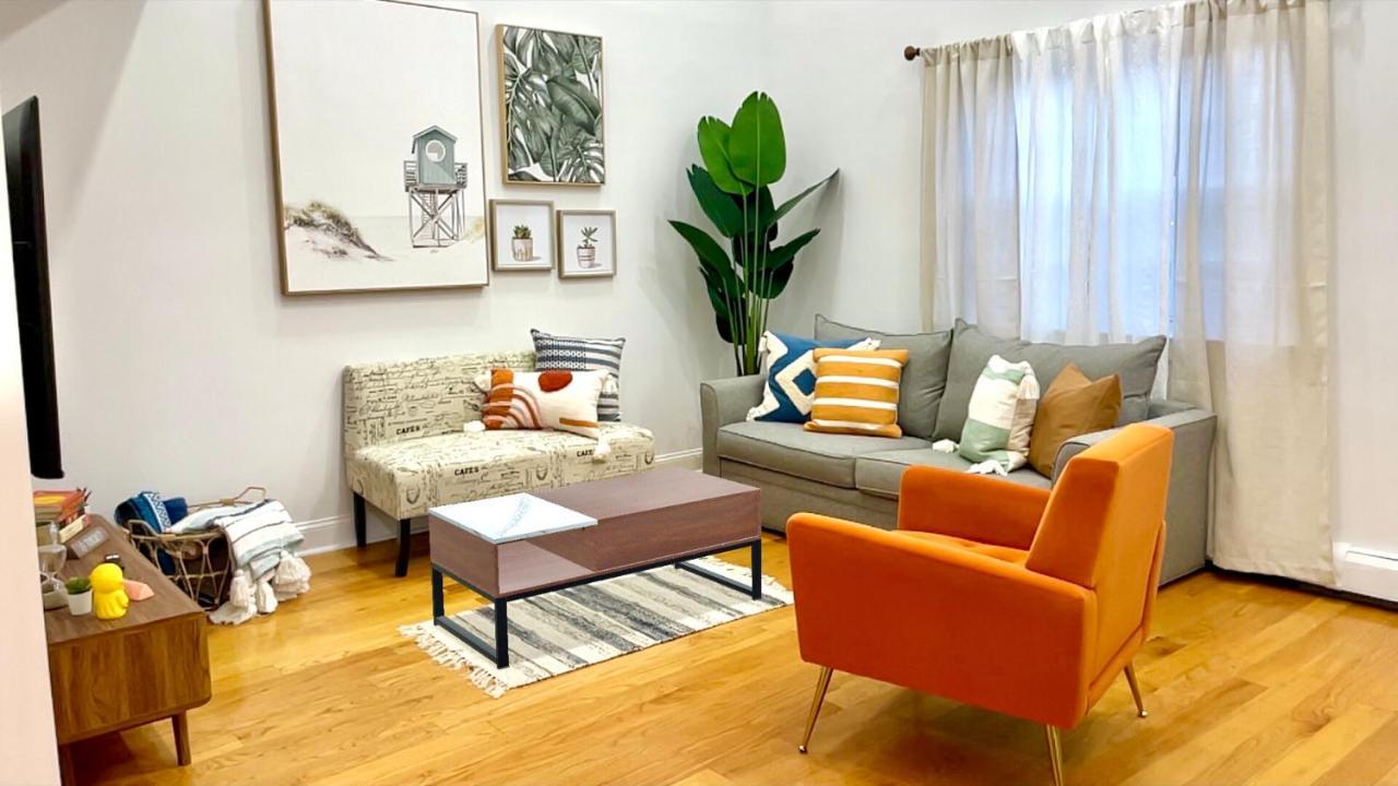Modern With Parking & Quick Ride To Manhattan * New York