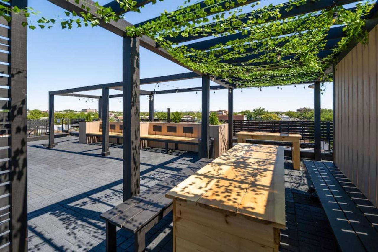 Apartment Nyc Skyline Views, Sauna & Rooftop - Romantic Escape At 