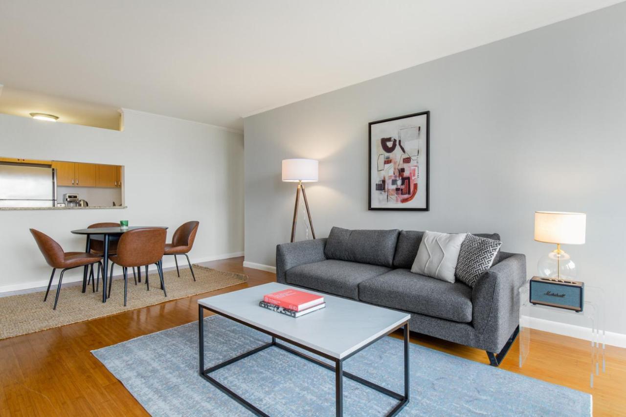 Midtown 2br W Pool Gym Roof Nr Broadway Nyc-382 Apartment New York