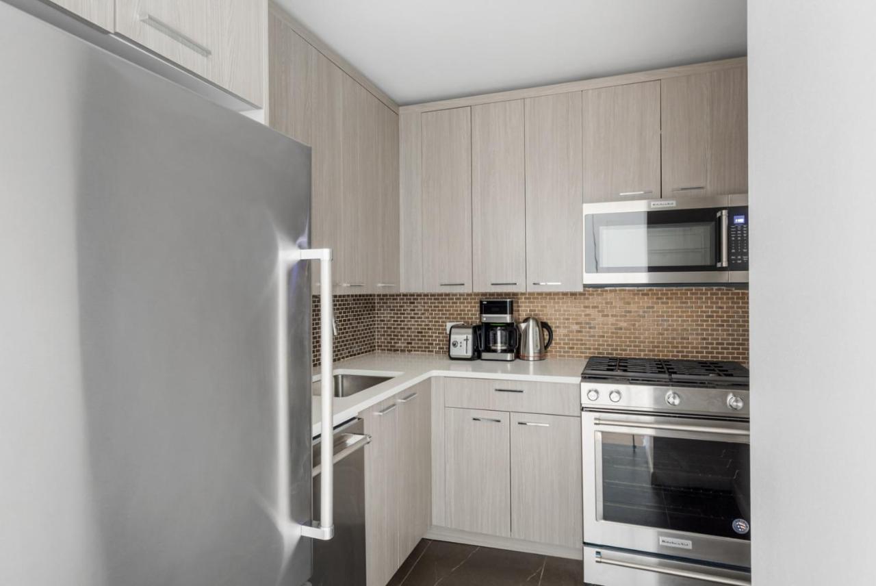 Apartment Tribeca W Pool Gym View Nr Hall Nyc-312