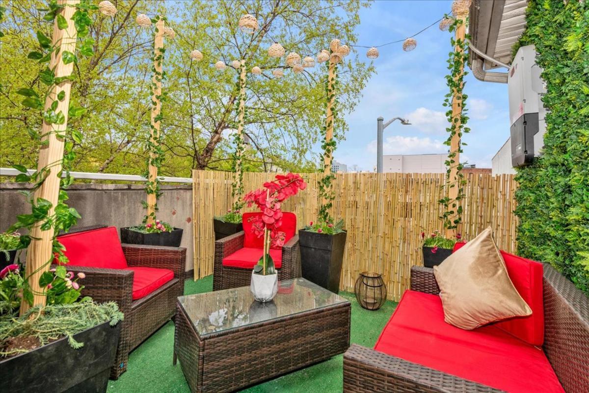 Brooklyn Red Door Apartment