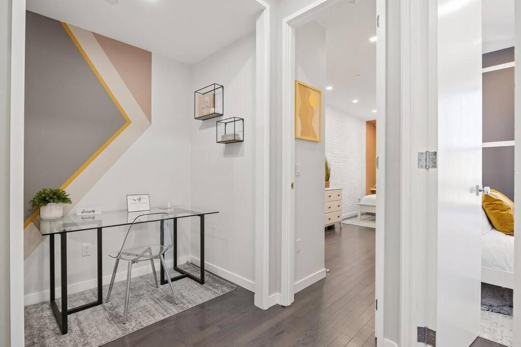 Swj 5th - Perfect For Tourism: Near Train, Times Sq, Dining Apartment