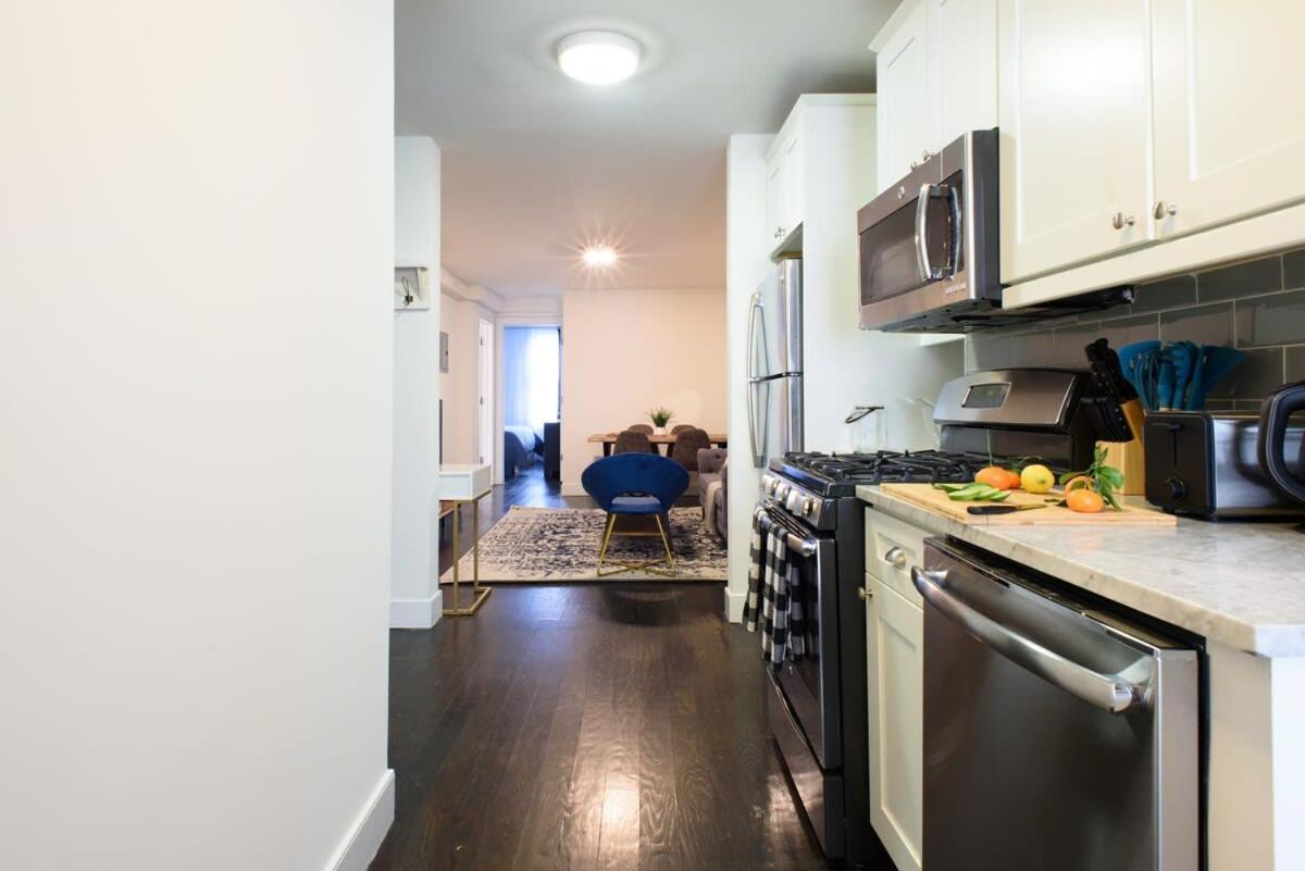Apartment 39-1 Renovated 3br Prime Midtown West