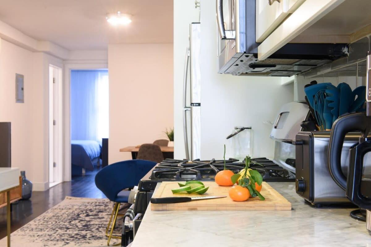Apartment 39-1 Renovated 3br Prime Midtown West New York