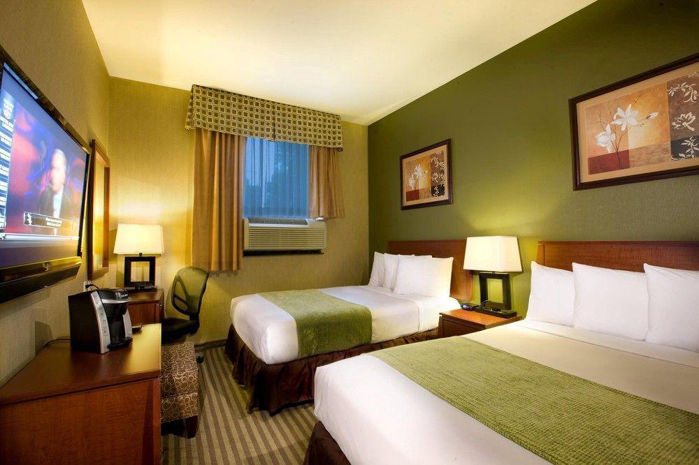 Hotel Q