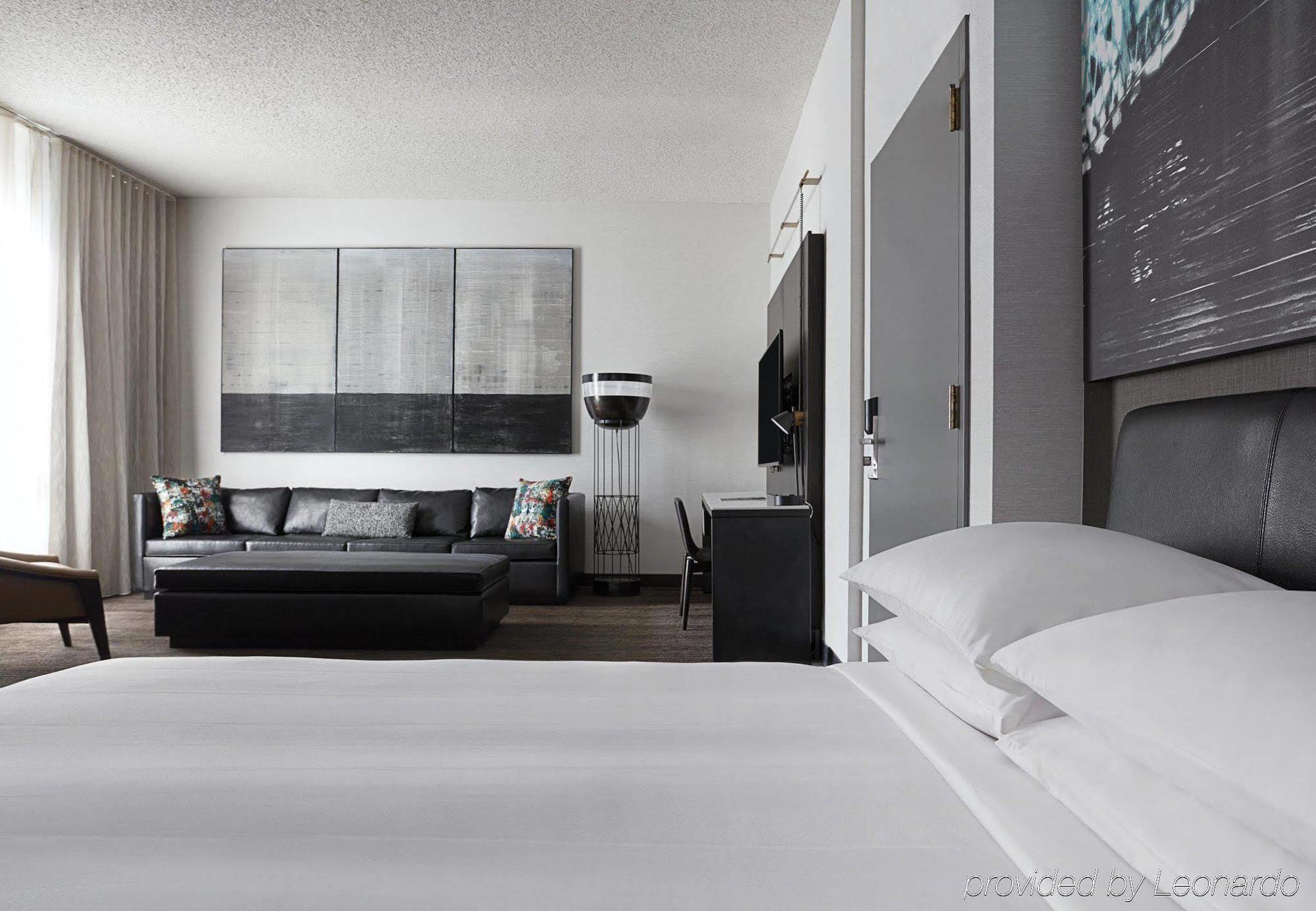 Hotel Marriott At The Brooklyn Bridge New York