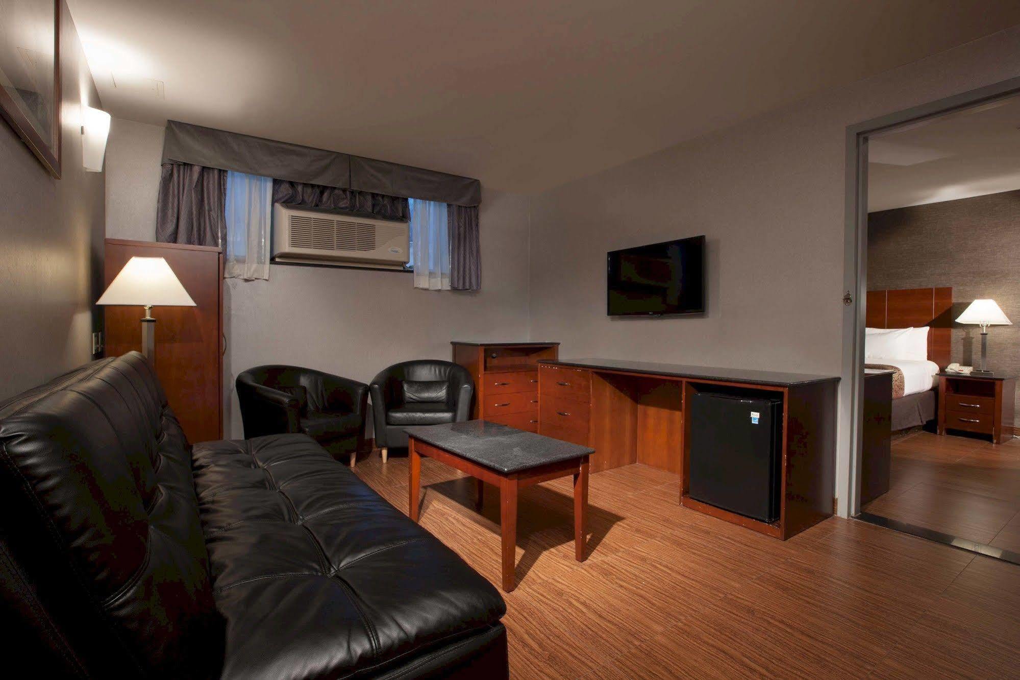 Sumner Hotel
