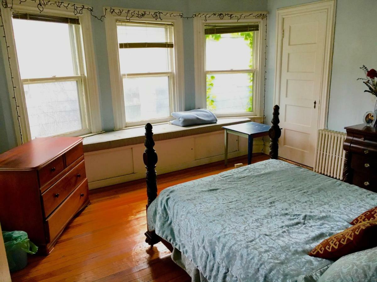 Sid's Victorian Oasis *