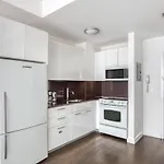 Uws 1Br W Gym Doorman Nr Central Park Nyc-1100