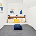 Stylish 2Br Apartment-Walk To China Town