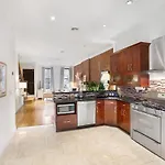 Luxury Oasis In Manhattan