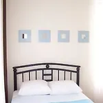 Apollo Inn