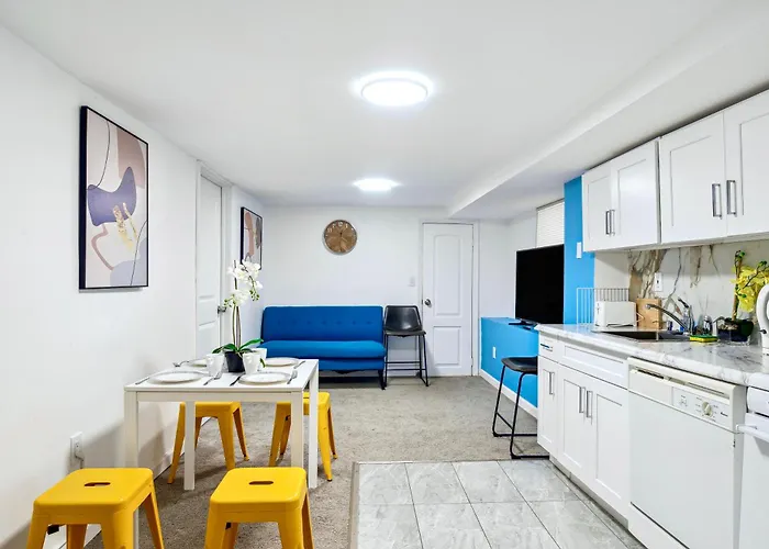Private Designers Lower-Ground 2Bd Apartment