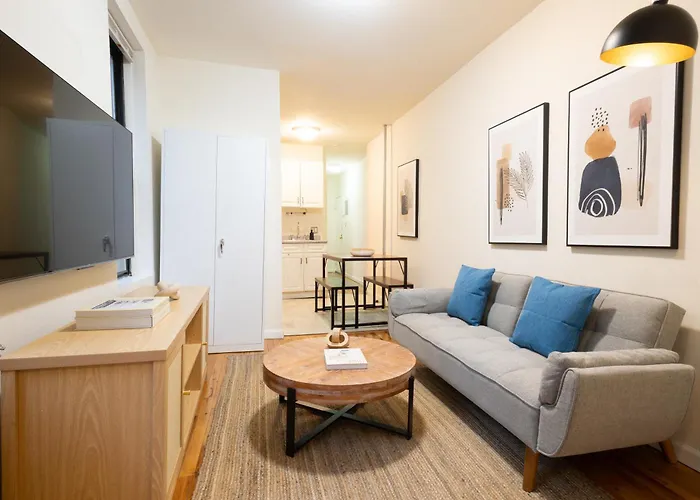 2-Bedroom Apartment Near Nyc Icons!