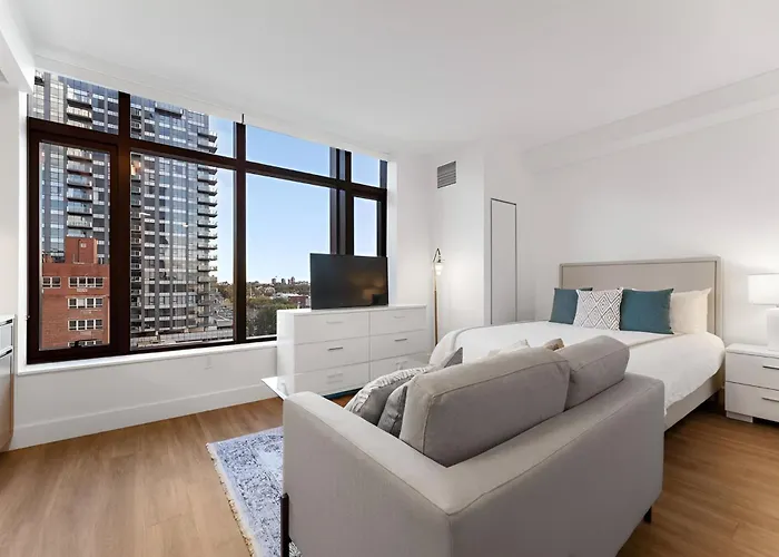 Brooklyn Serenity - Luxe Comfort With Top Amenities