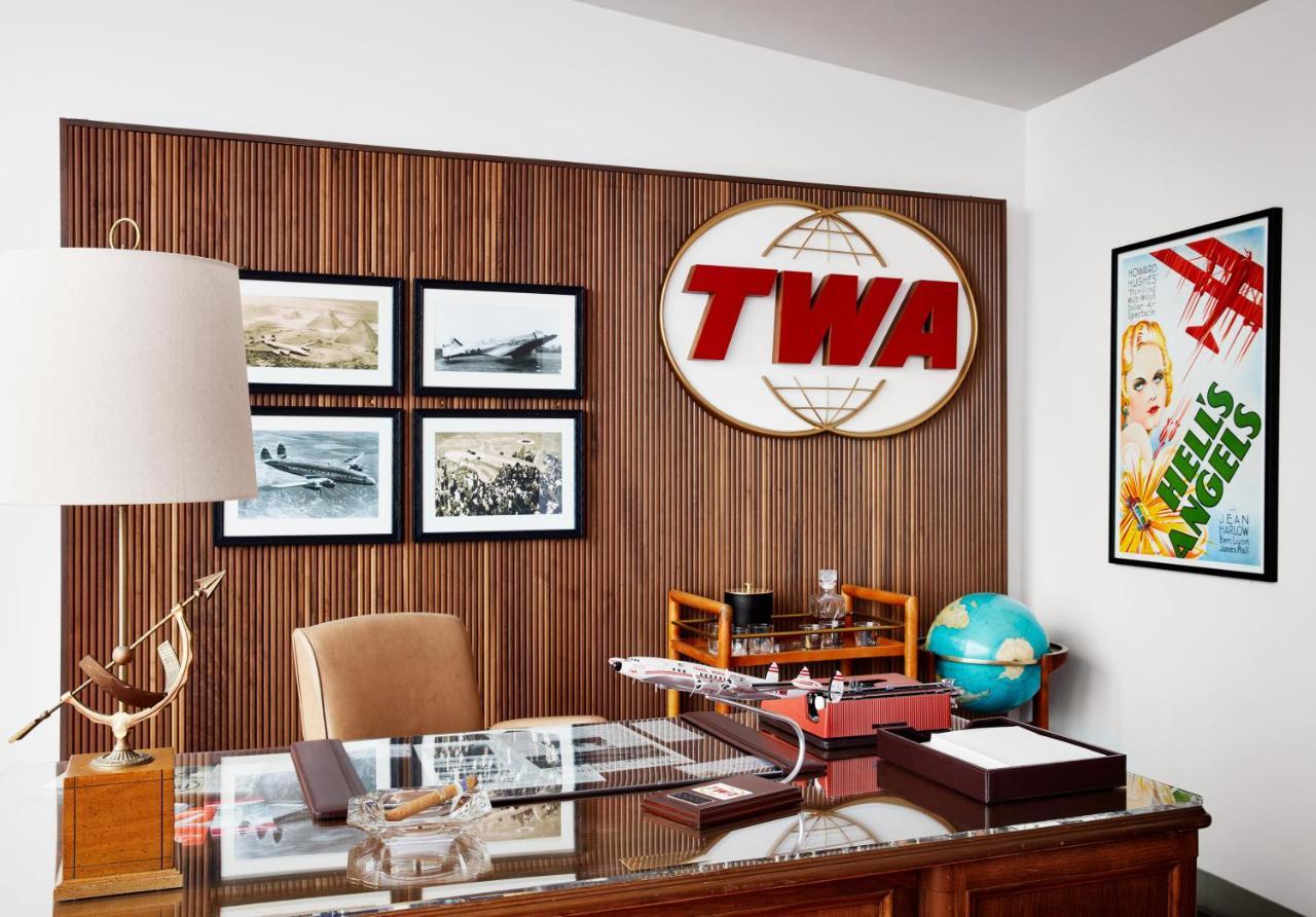Twa At Jfk Airport