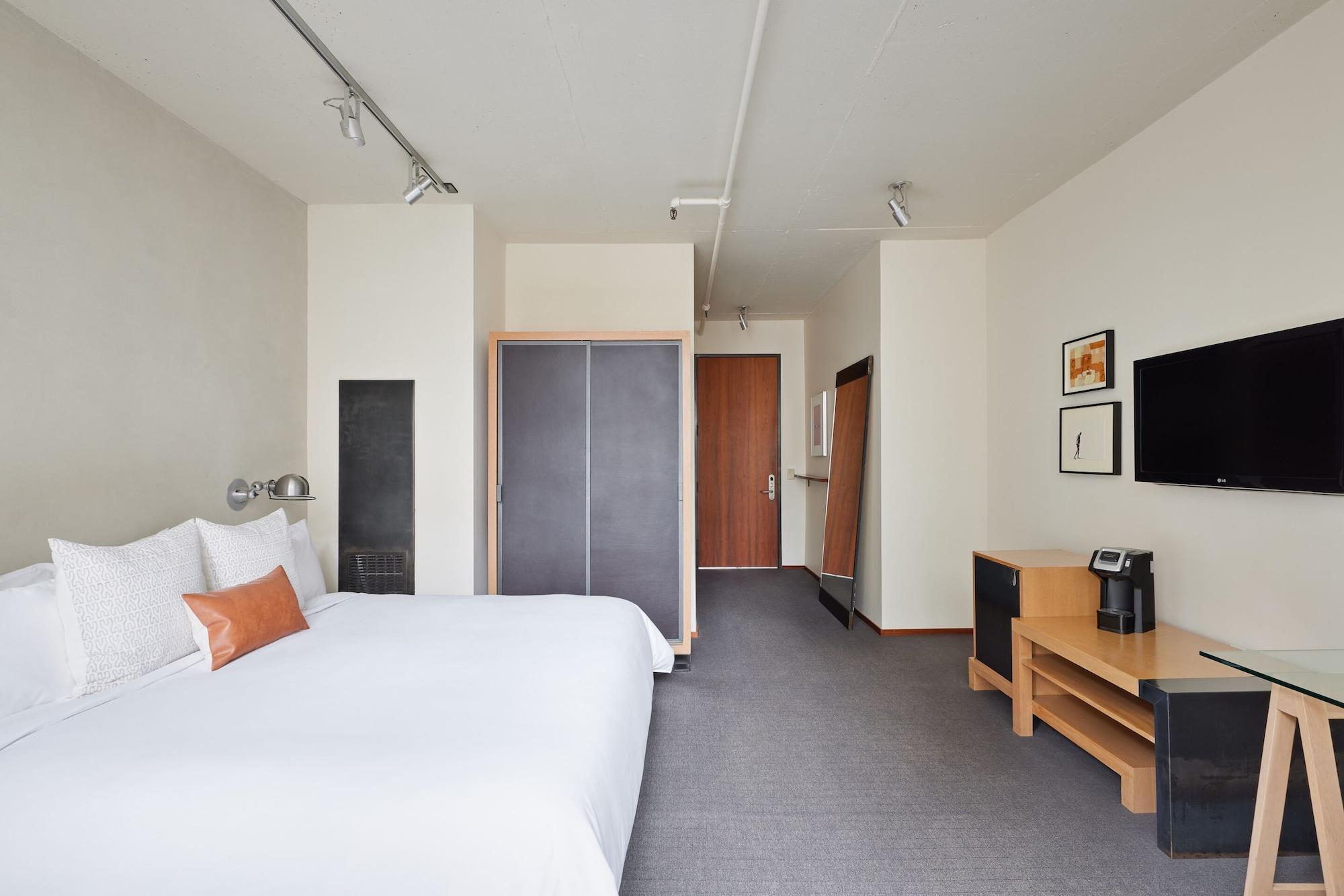 Chambers Hotel Central Park South, Sonder 4*