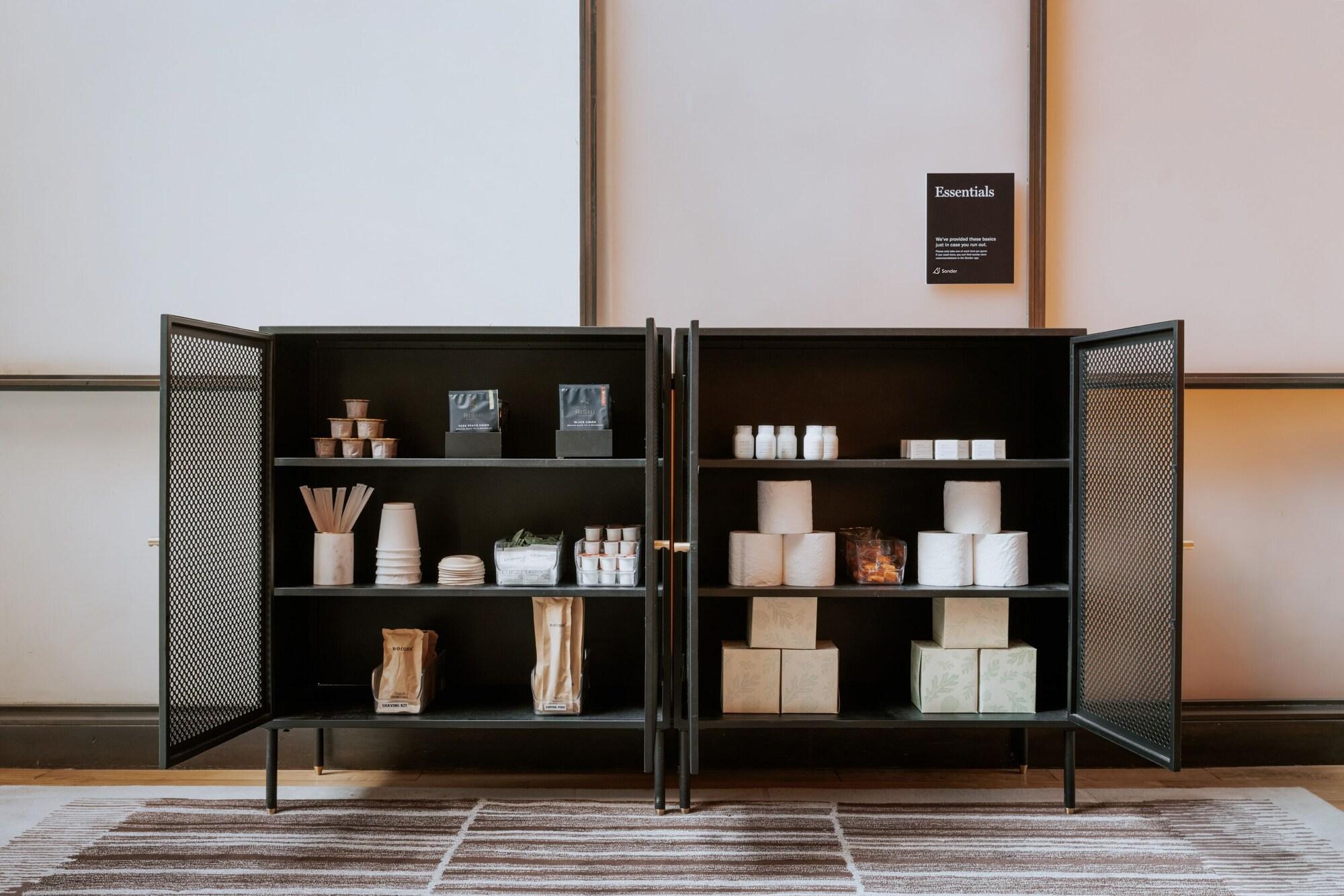 Chambers Hotel Central Park South, Sonder Hotel 4*