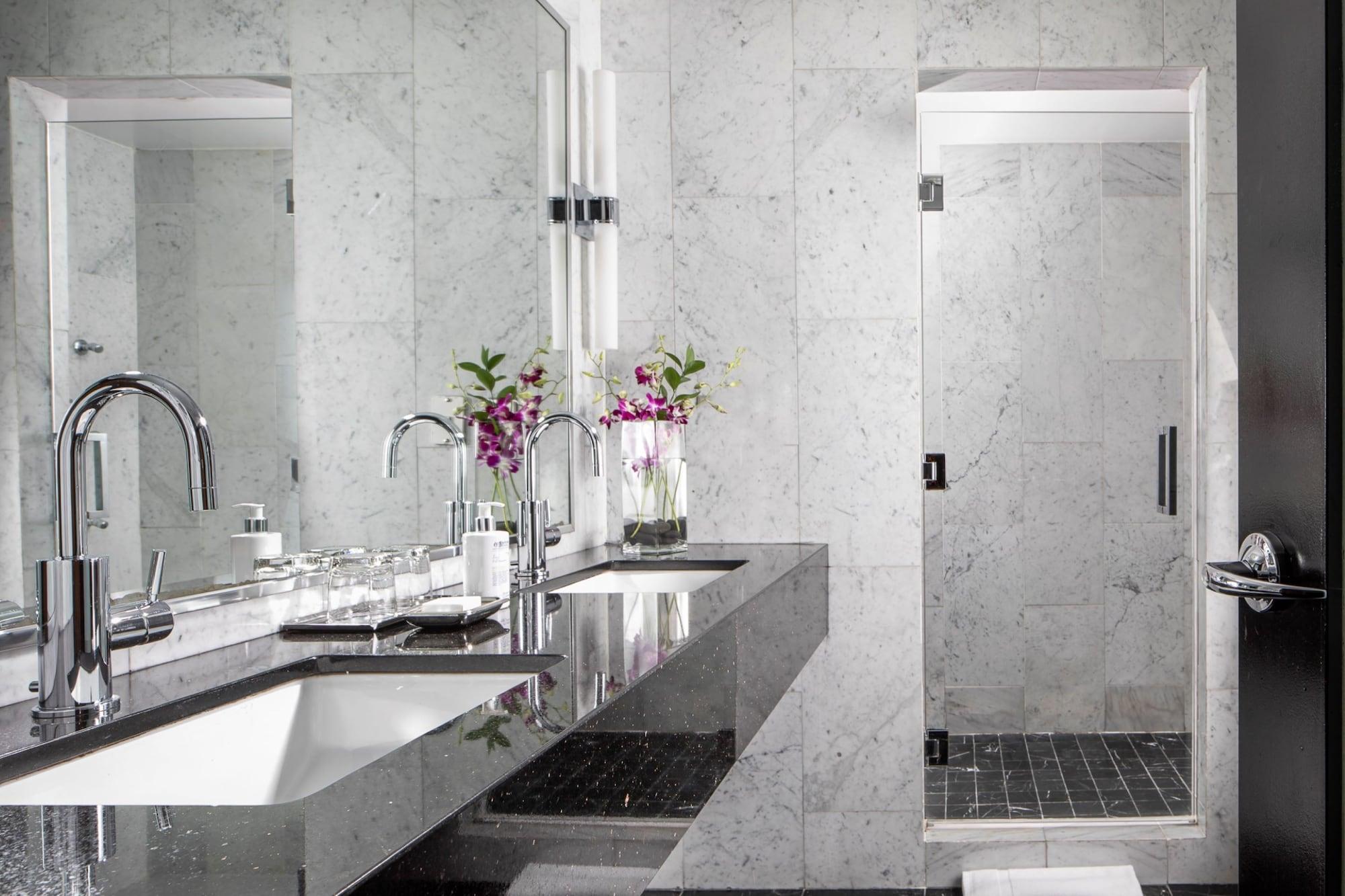Hotel 6 Columbus Park 4*