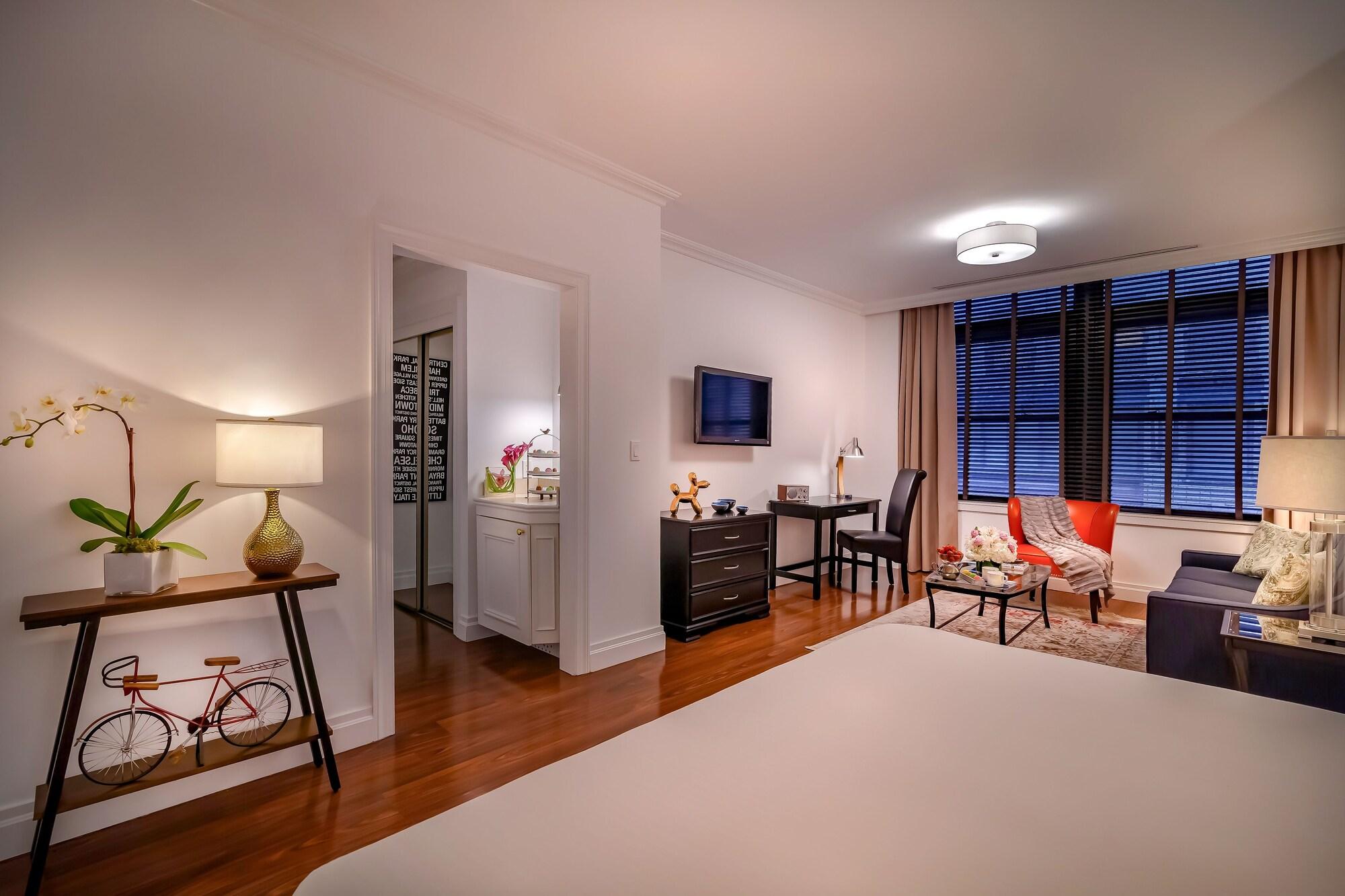 Avalon Hotel 4*