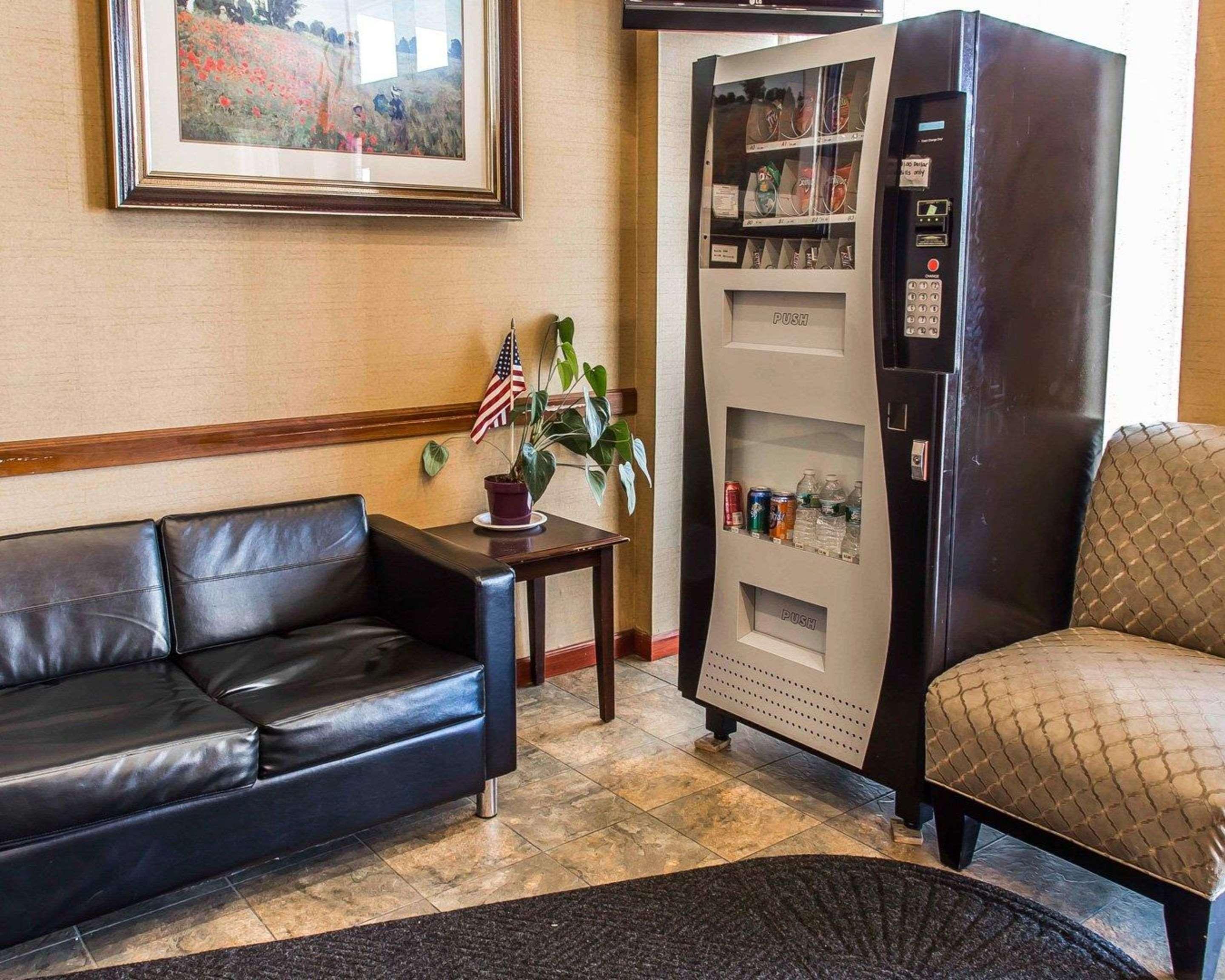 Avion Near Lga Airport, Ascend Collection New York