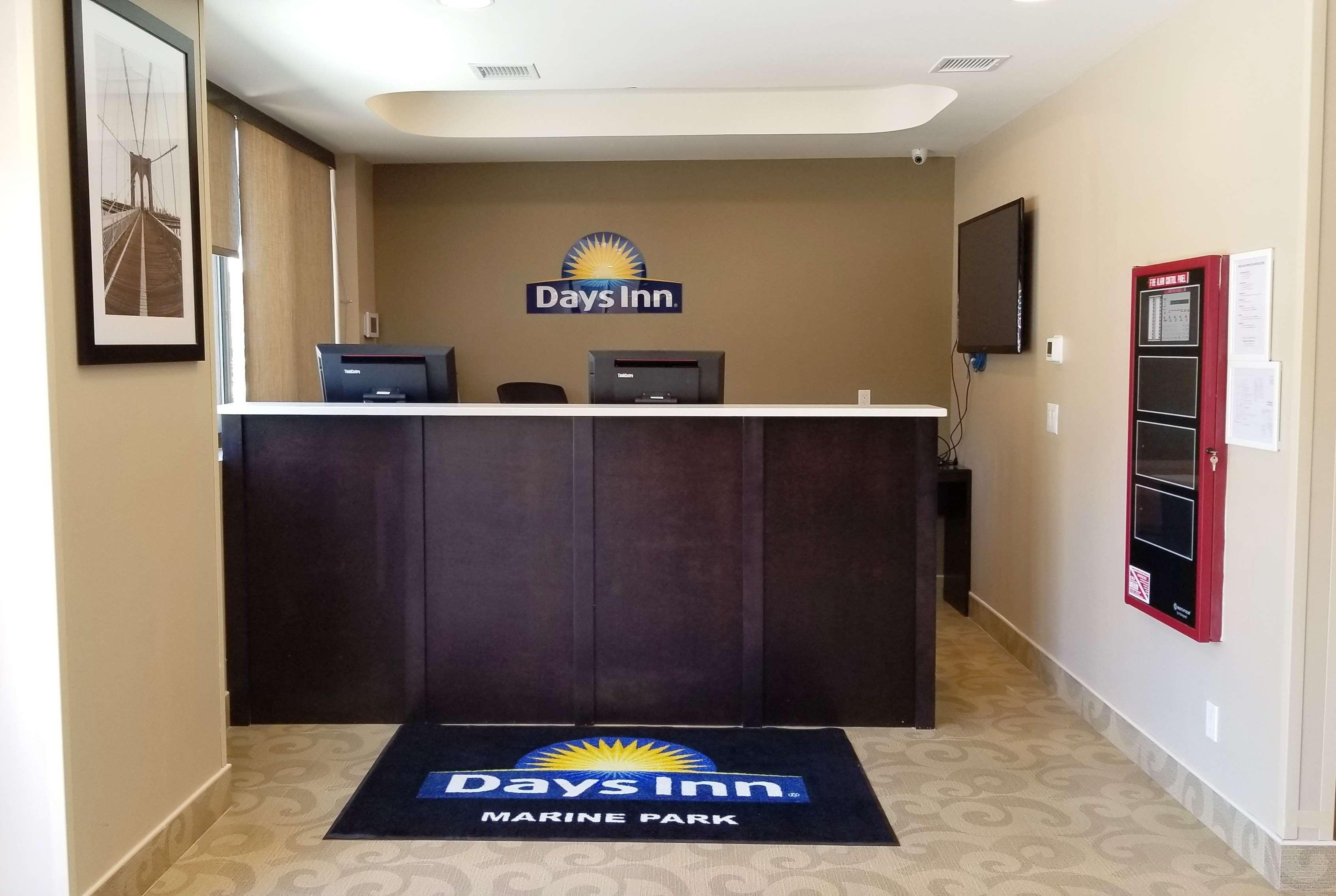Days By Wyndham Brooklyn Marine Park Nova York
