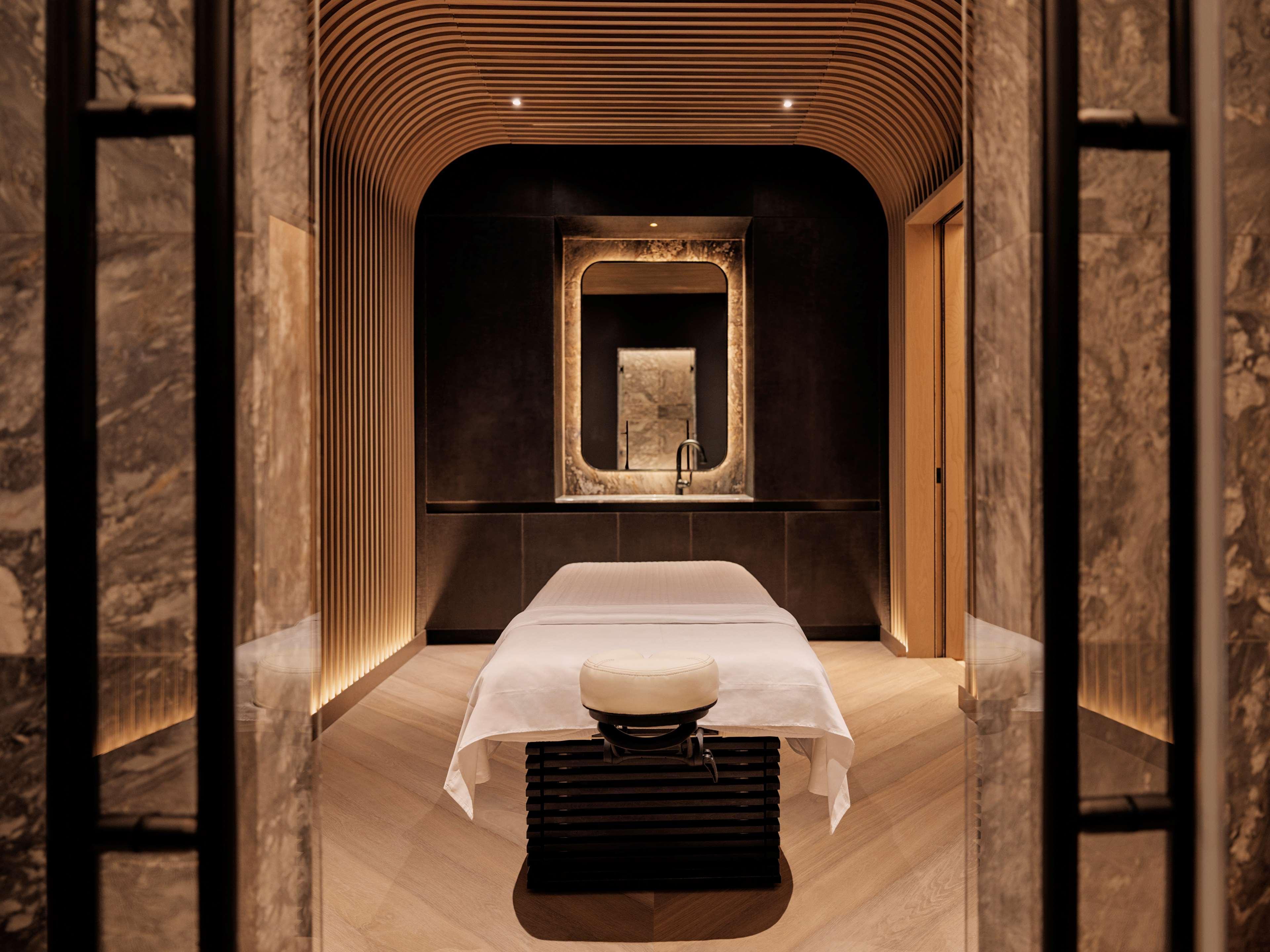 Hotel Equinox New York