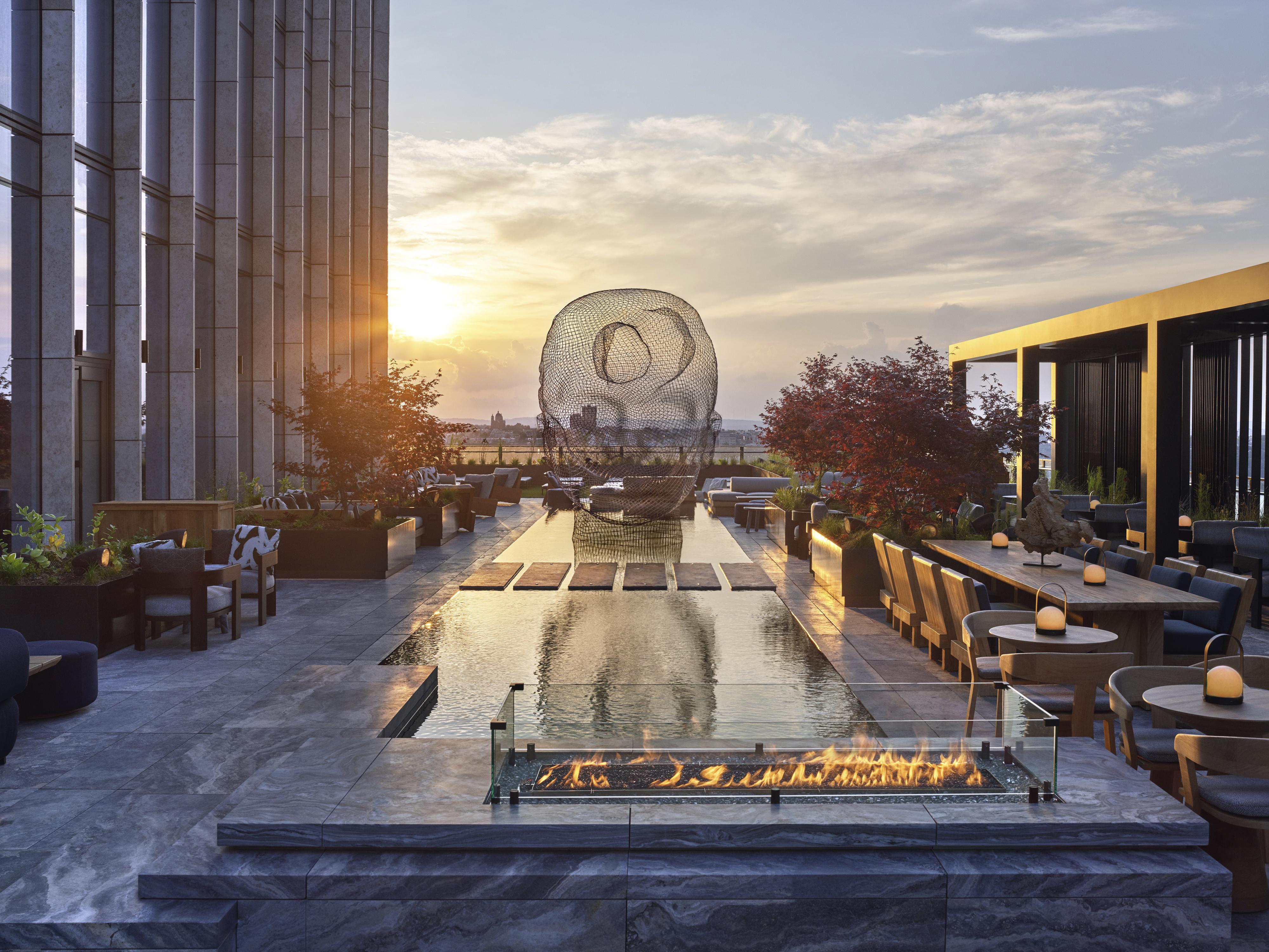 Equinox Hotel 5*