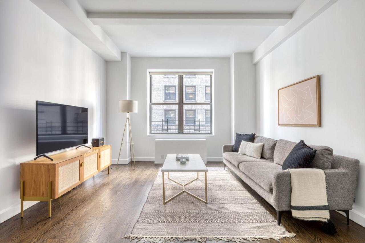 Uws 1br W Gym Doorman Nr Park Nyc-1100 Apartment