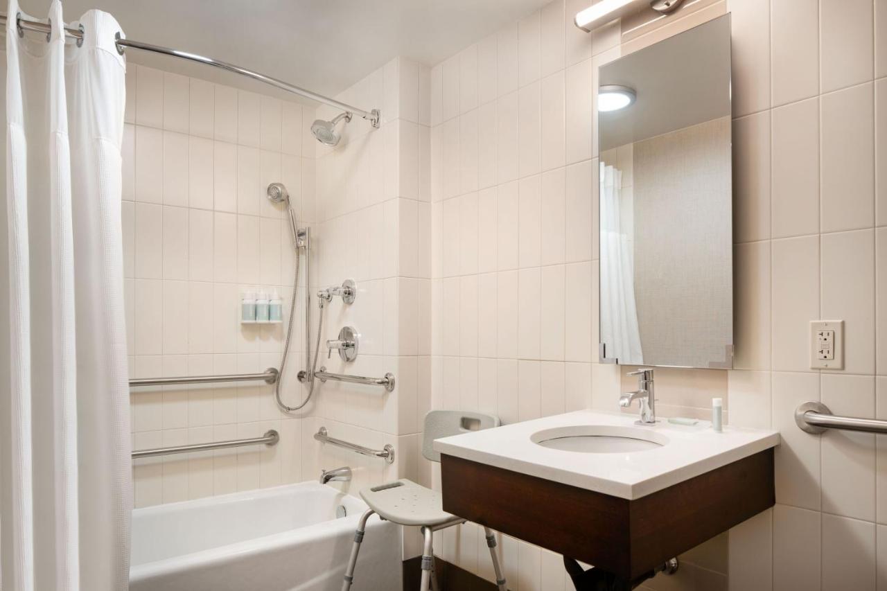 By Marriott Manhattan/ Midtown Eastside 4* Nova York