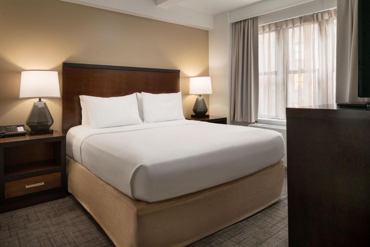 By Marriott Manhattan/ Midtown Eastside Hotel