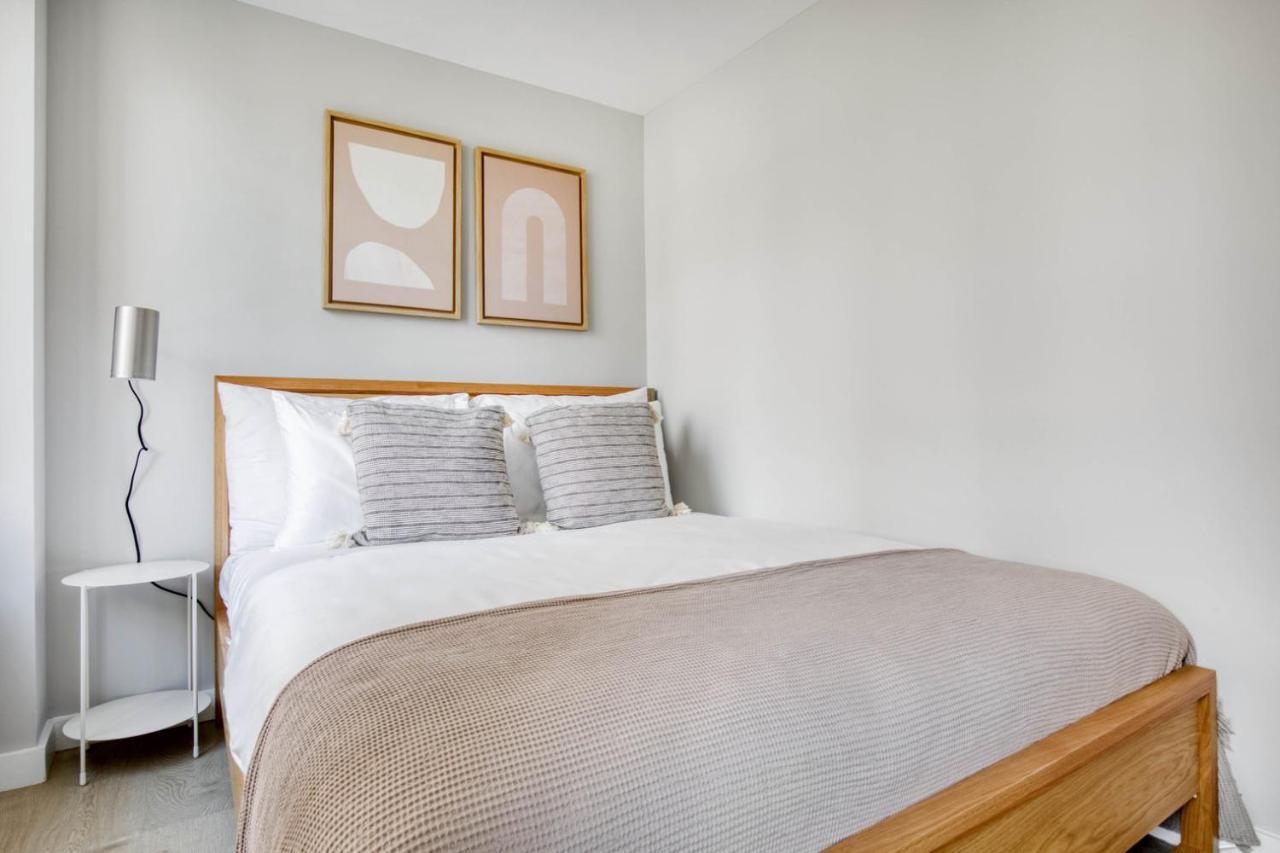 Apartment Kips Bay 2br W Doorman Gym Nr 5th Av Shops Nyc-654