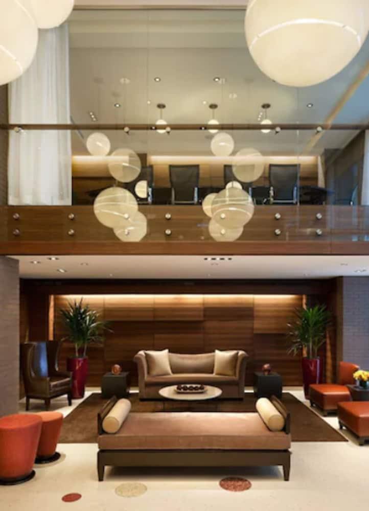 Hotel The Pearl 4*