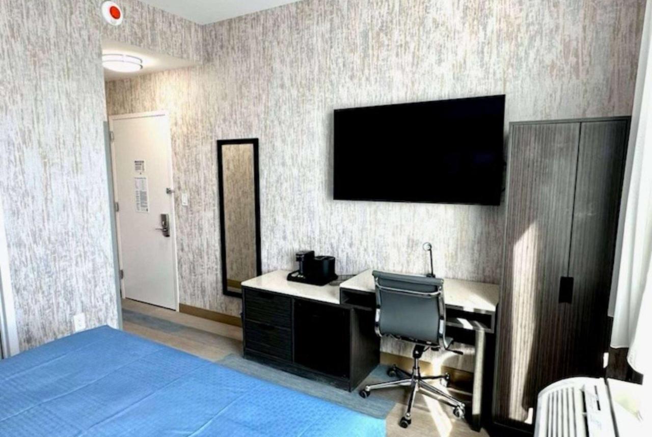 Hotel Super 8 By Wyndham Brooklyn Pennsylvania Ave