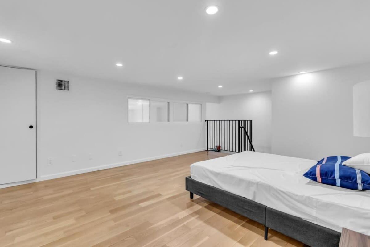 Stylish 2br Loft - Carroll Gardens - Prime Area Apartment New York