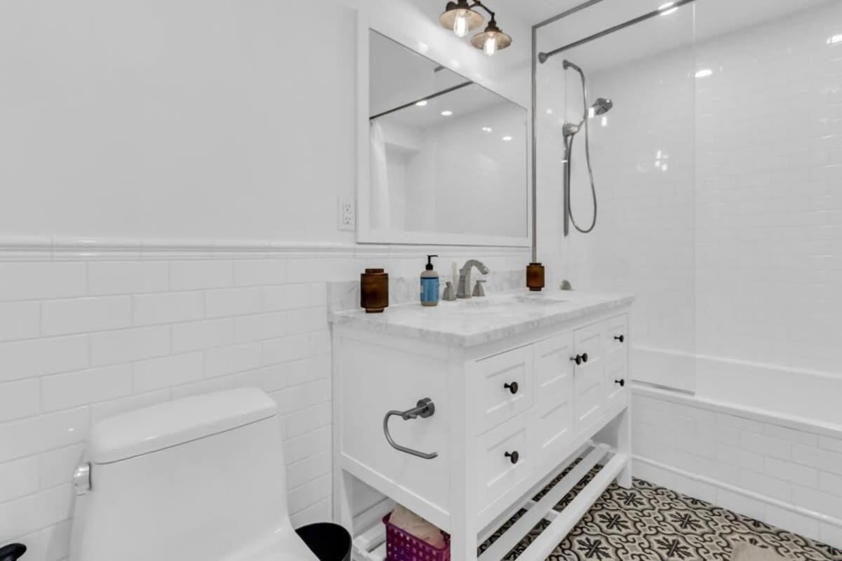 Stylish 2br Loft - Carroll Gardens - Prime Area Apartment New York