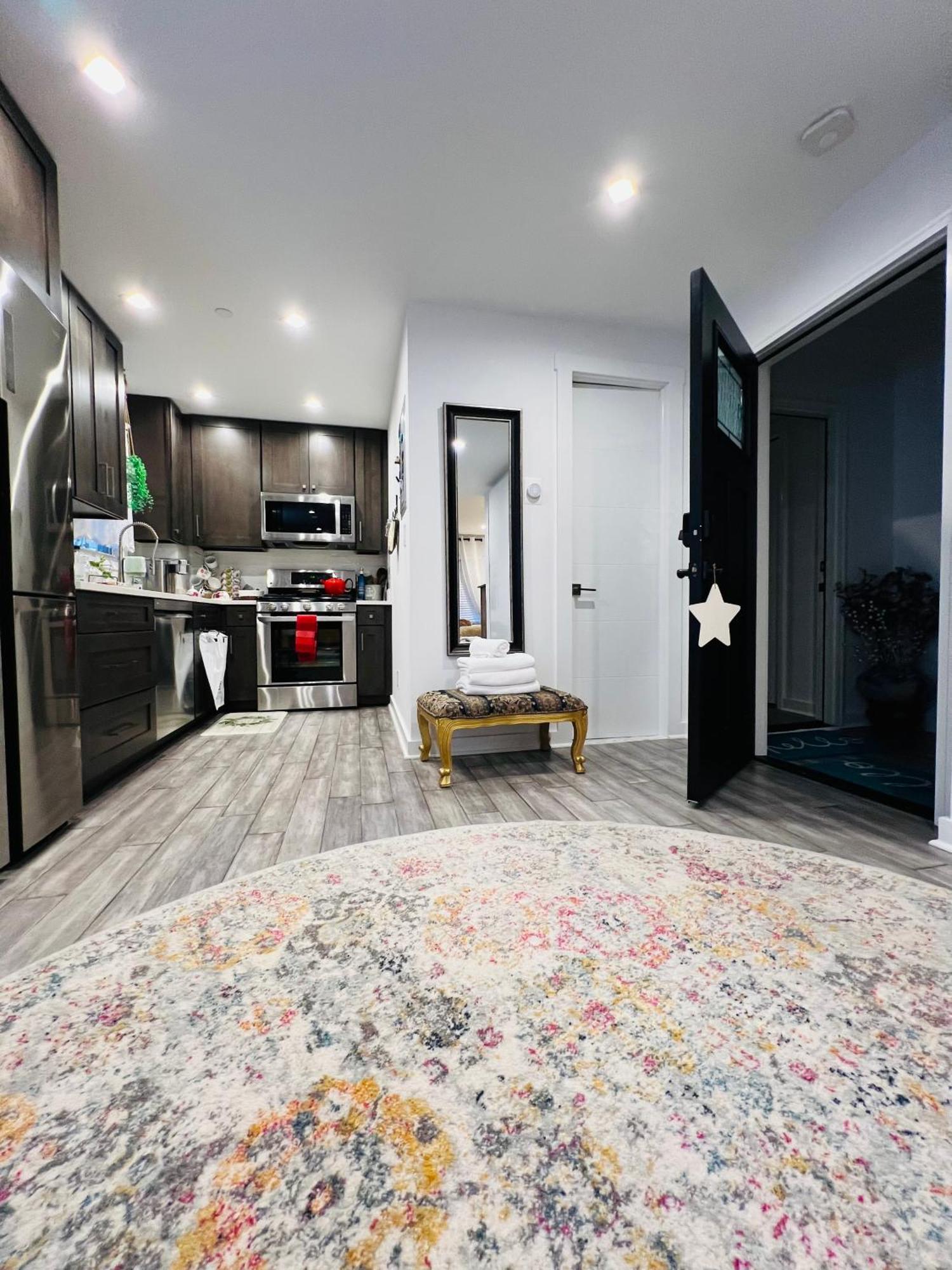 Eleni's Charming Nova York
