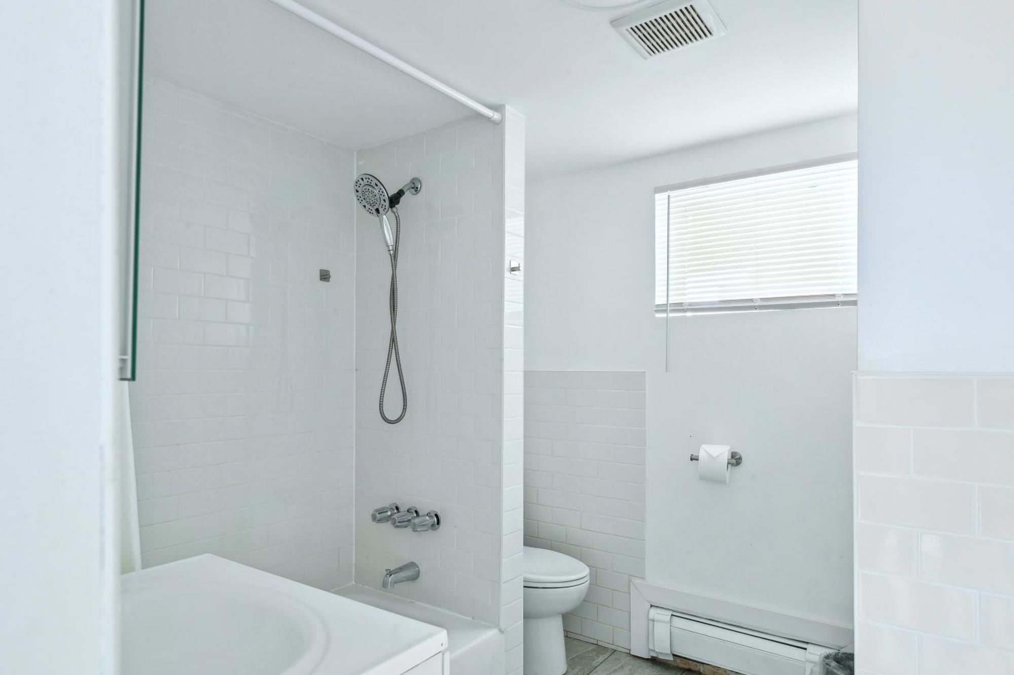 Private Designers Lower-ground 2bd Apartment