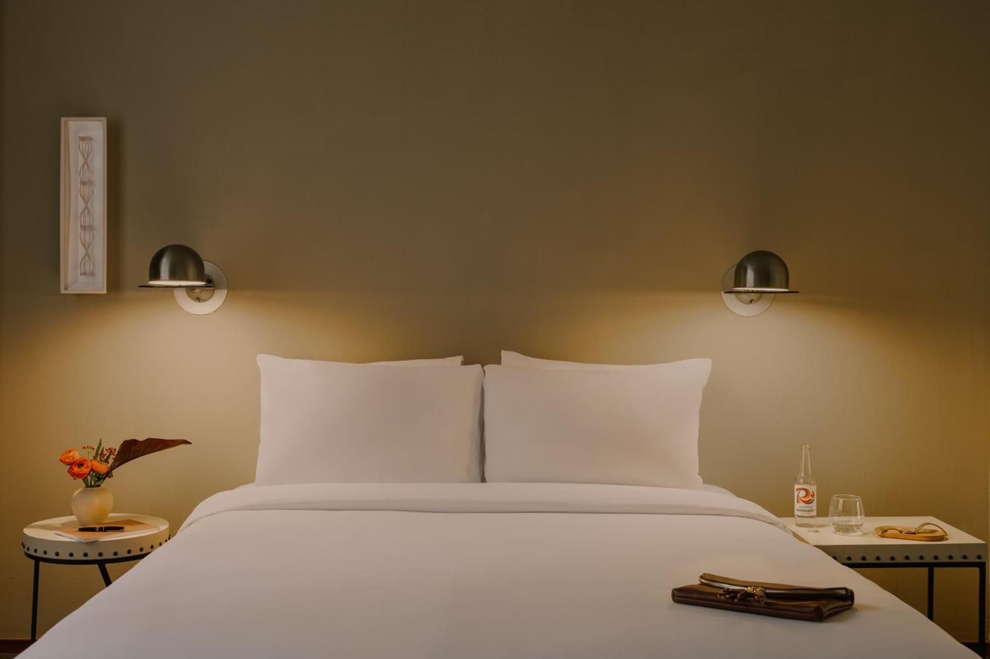 Chambers Hotel Central Park South, Sonder New York