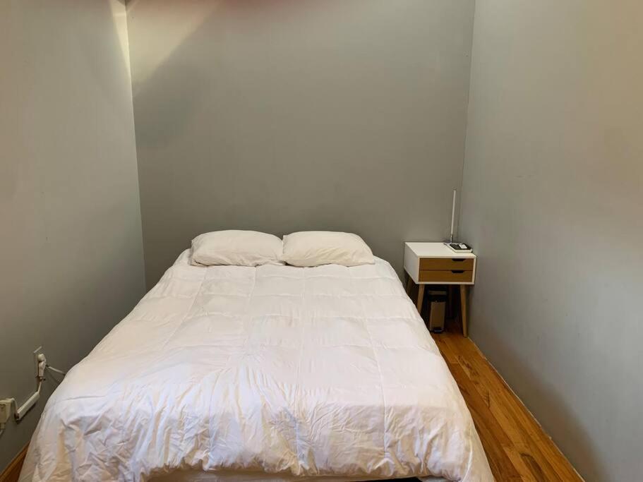 Beautiful & Massive 4 Bdr With Bonus Perks! * Nova York