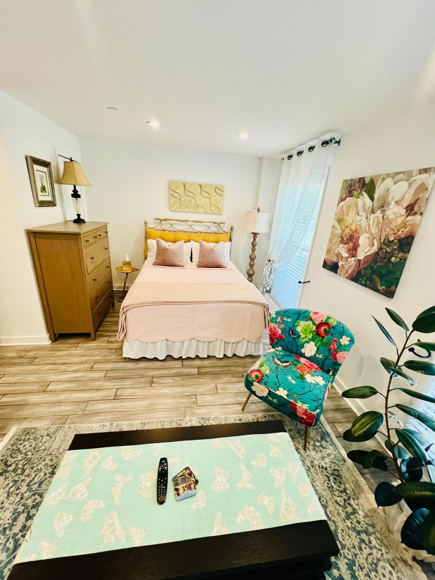 Eleni's Charming Apartamento *